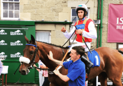 Multiplex Chaser Lofgren Successful at Cartmel