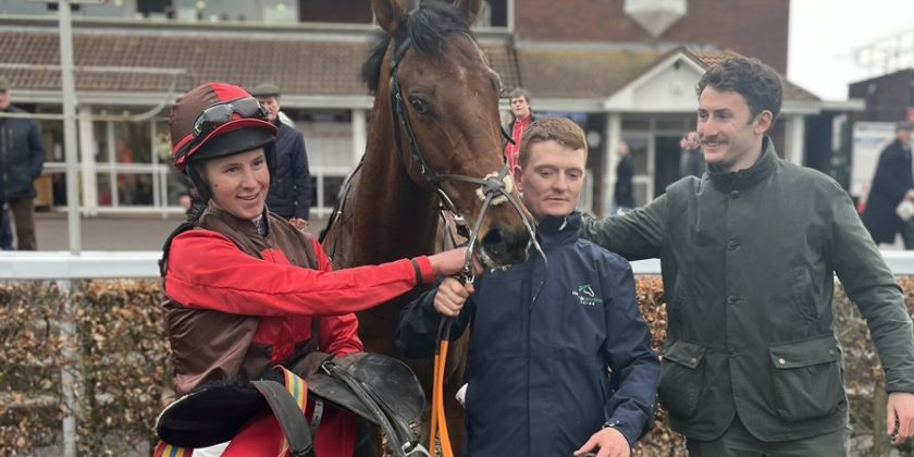 YORGUNNABELUCKY Listed Winner!